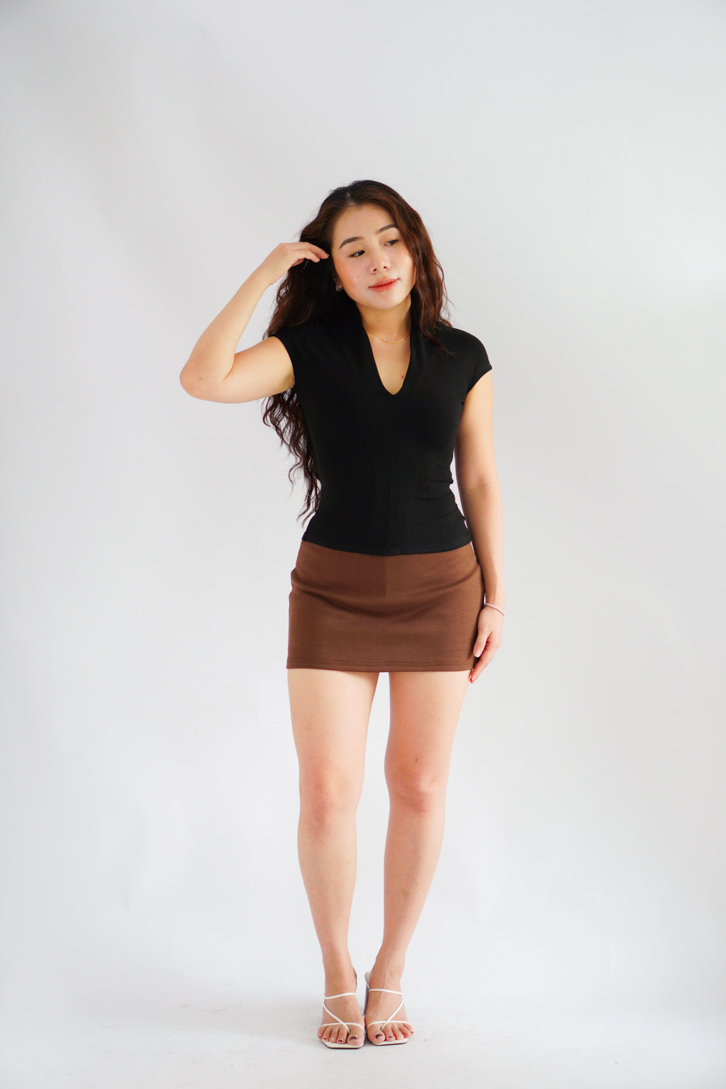 (BACKORDER) Rilo Bodycon V Neck Top in Black
