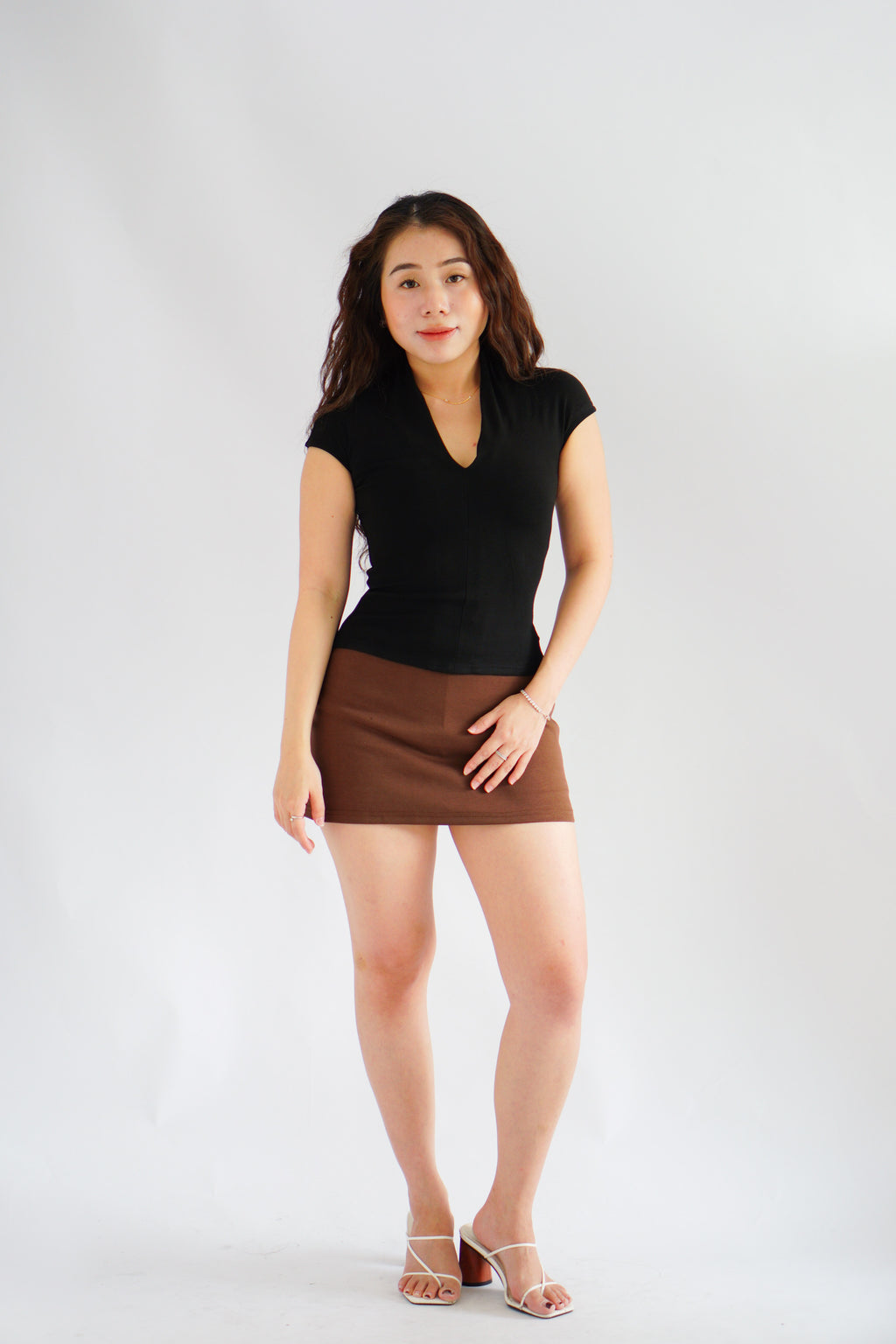 (BACKORDER) Rilo Bodycon V Neck Top in Black