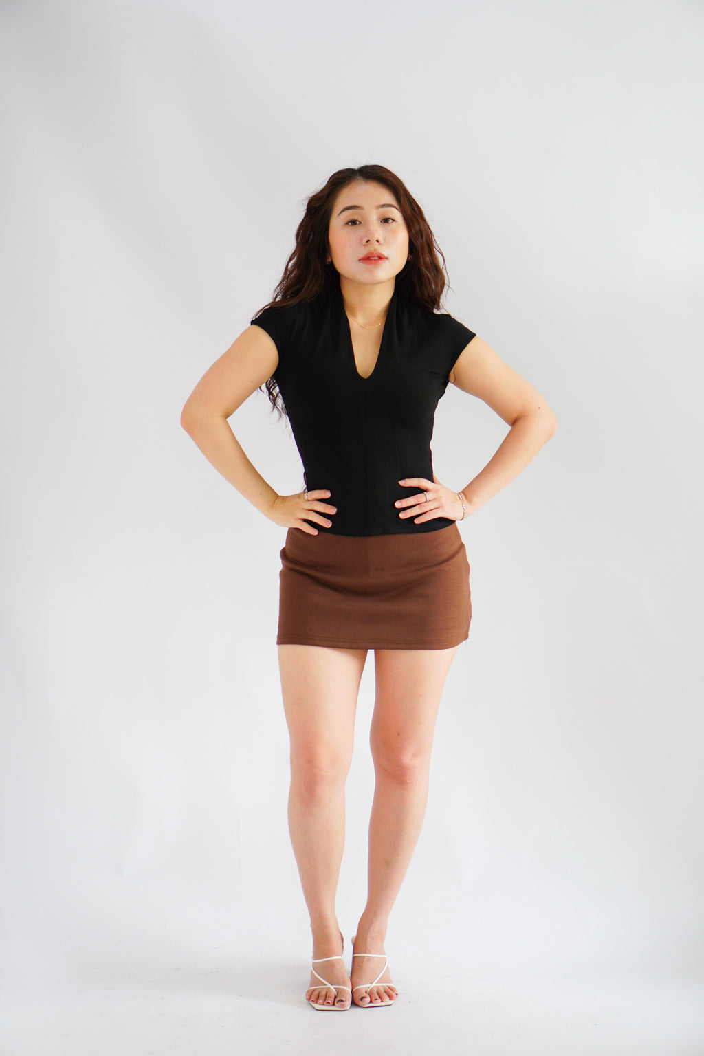 (BACKORDER) Rilo Bodycon V Neck Top in Black