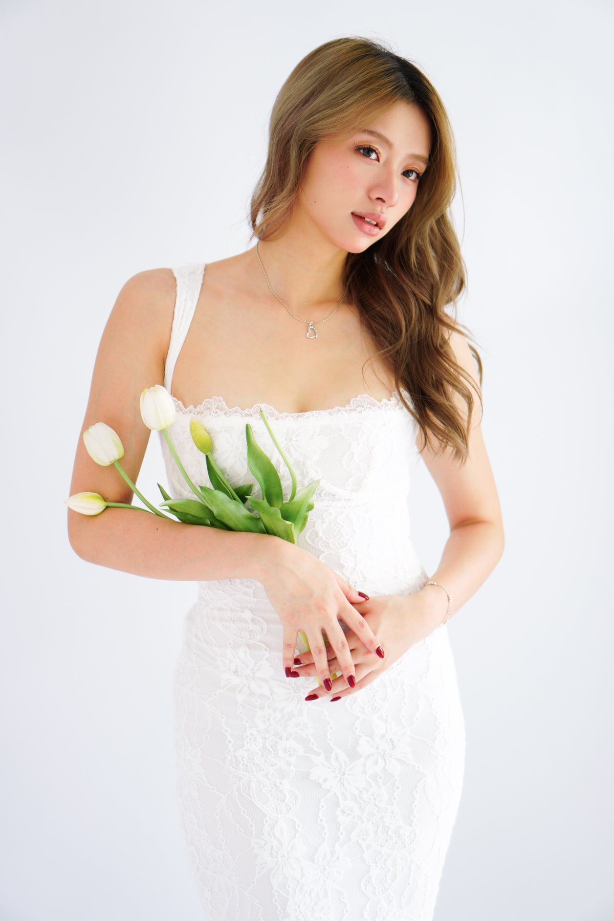 Sorissa Lace Sweetheart Bustier Bodycon Dress in White