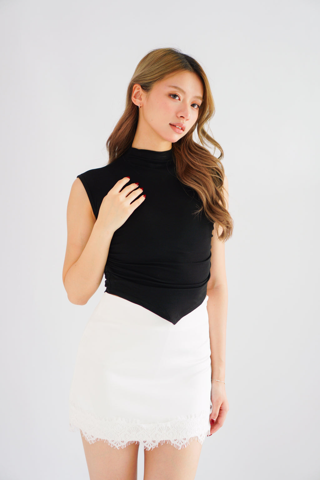 Mavera Mini Skirt with Lace in White