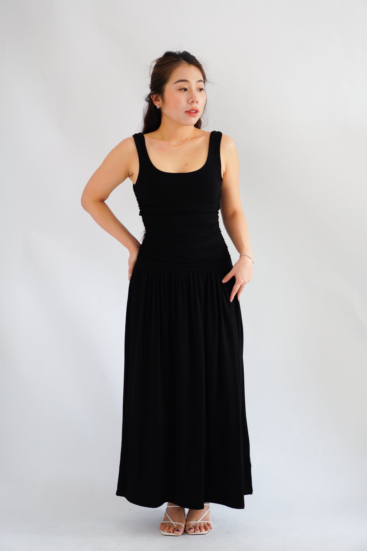 Kacey Scoop Neck Maxi Dress in Black