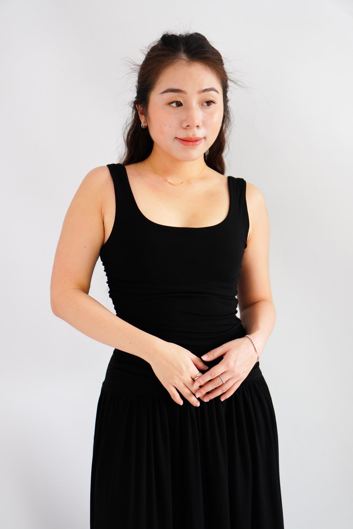 Kacey Scoop Neck Maxi Dress in Black