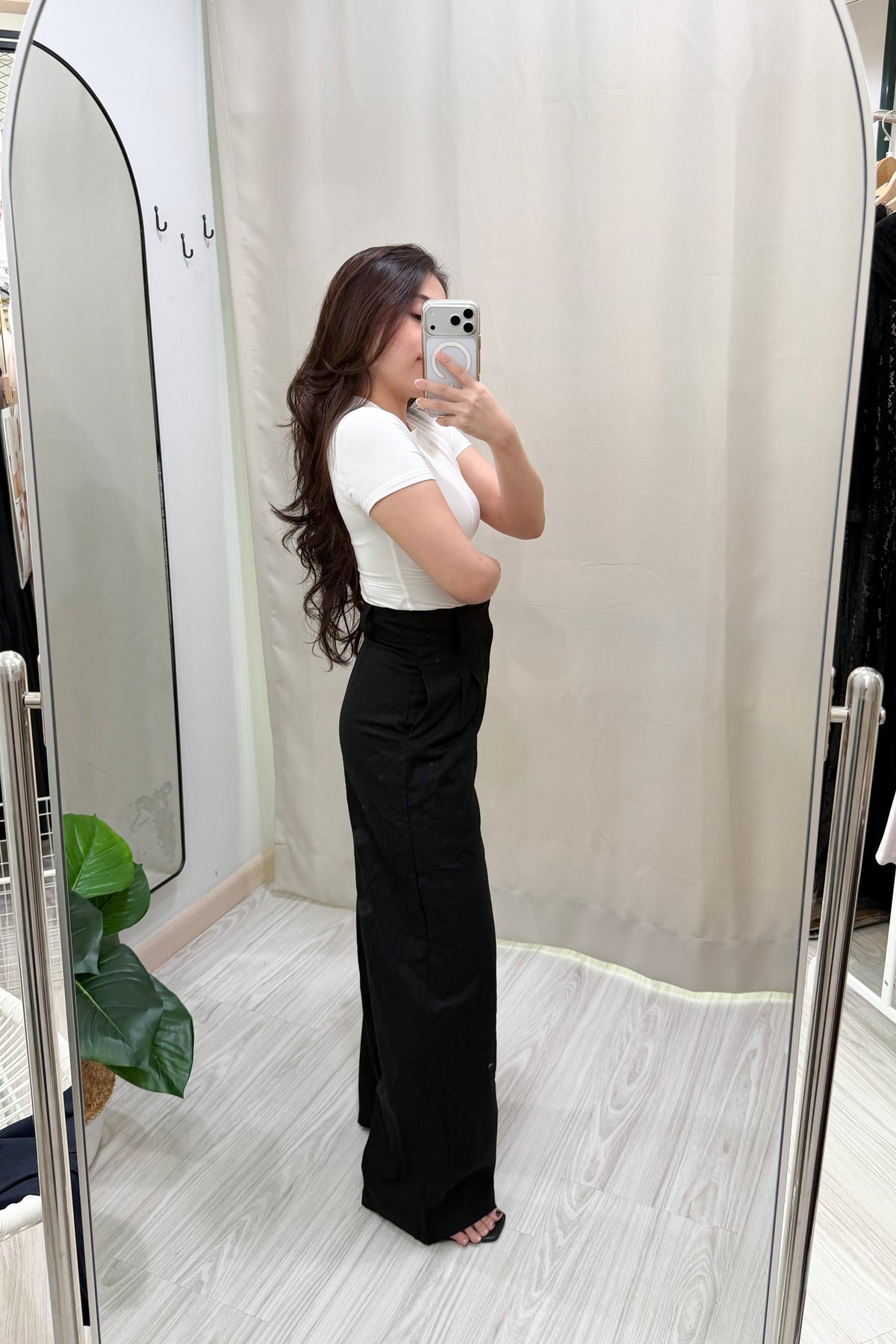 Veda High Waisted Wide Legged Pants in Black