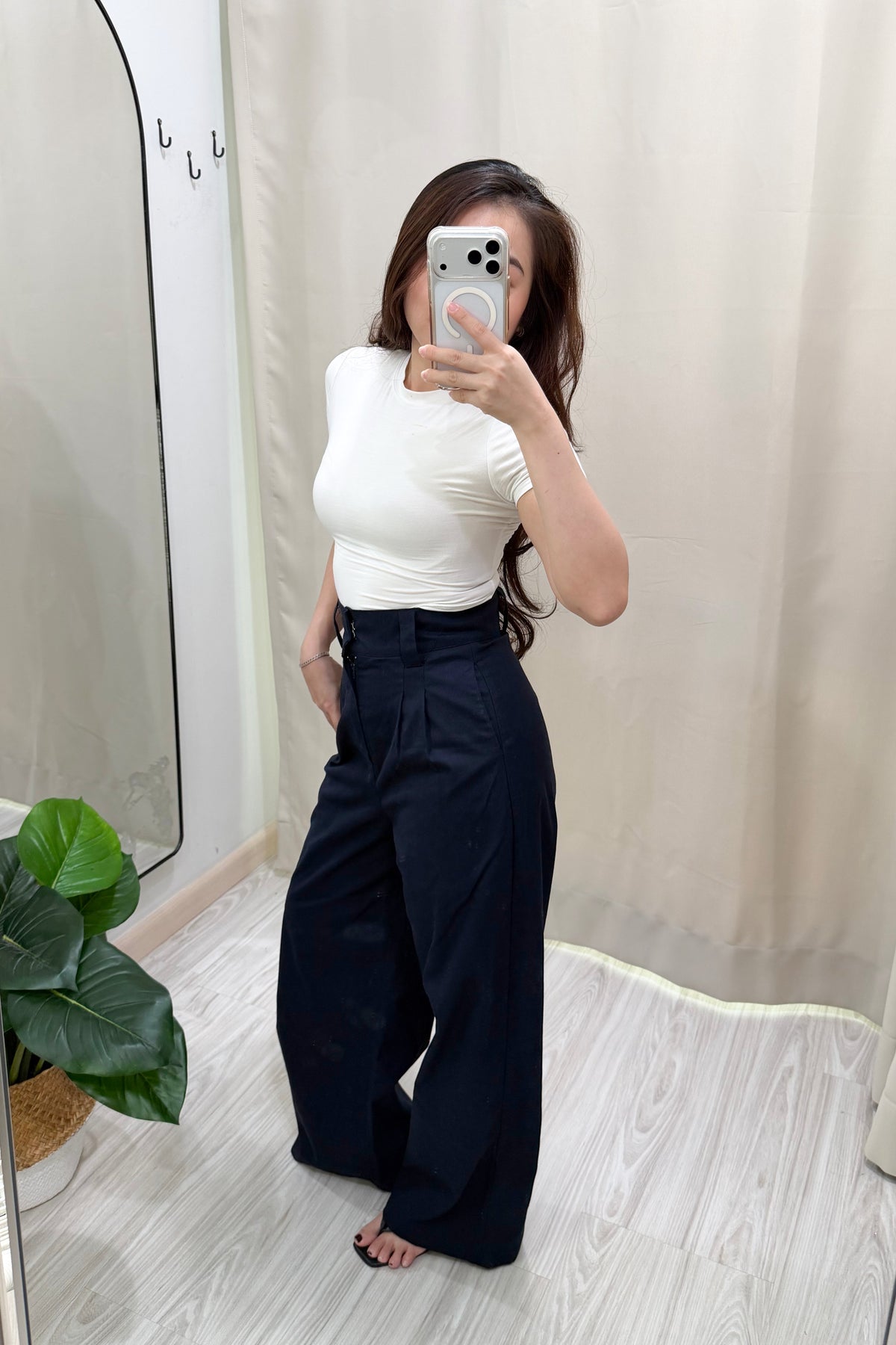Veda High Waisted Wide Legged Pants in Dark Blue