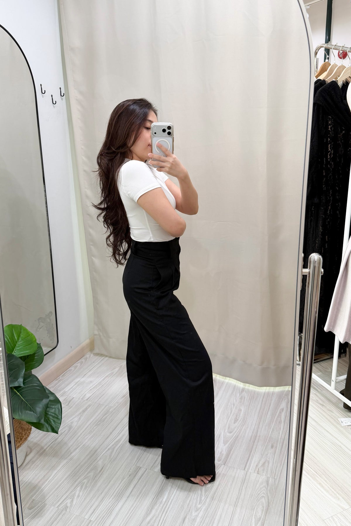 Veda High Waisted Wide Legged Pants in Black
