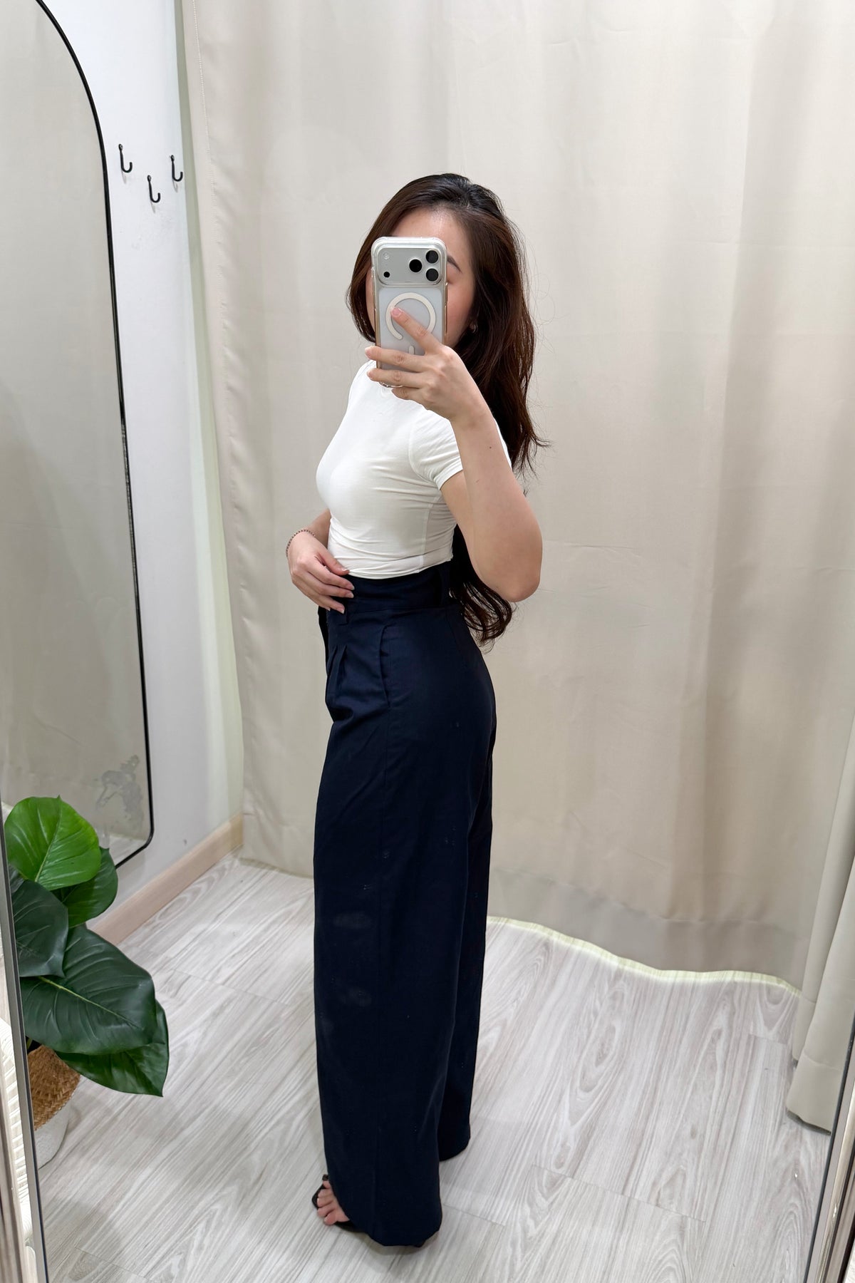 Veda High Waisted Wide Legged Pants in Dark Blue