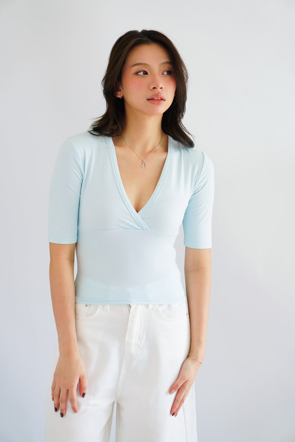 Jeanna V Neck Mid Sleeve Top in Blue