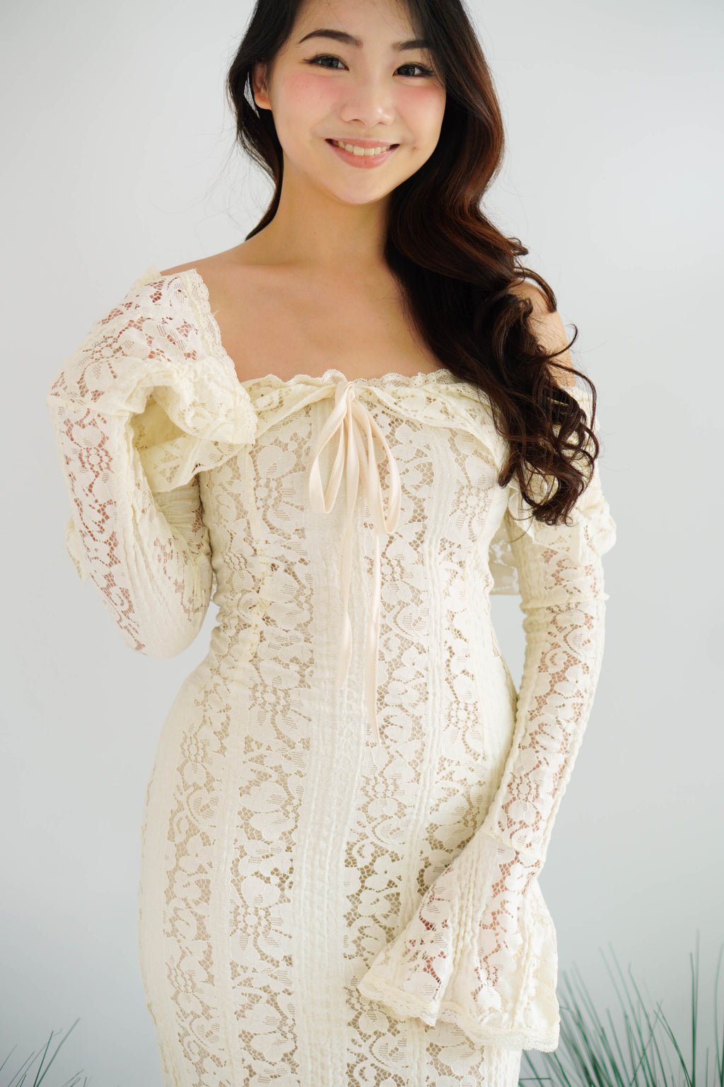 (Premium) Thaleessa Lace Off Shoulder Maxi Dress in Cream