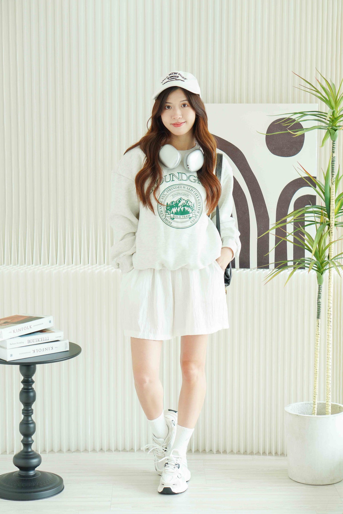 Lolana Linen Shorts in White