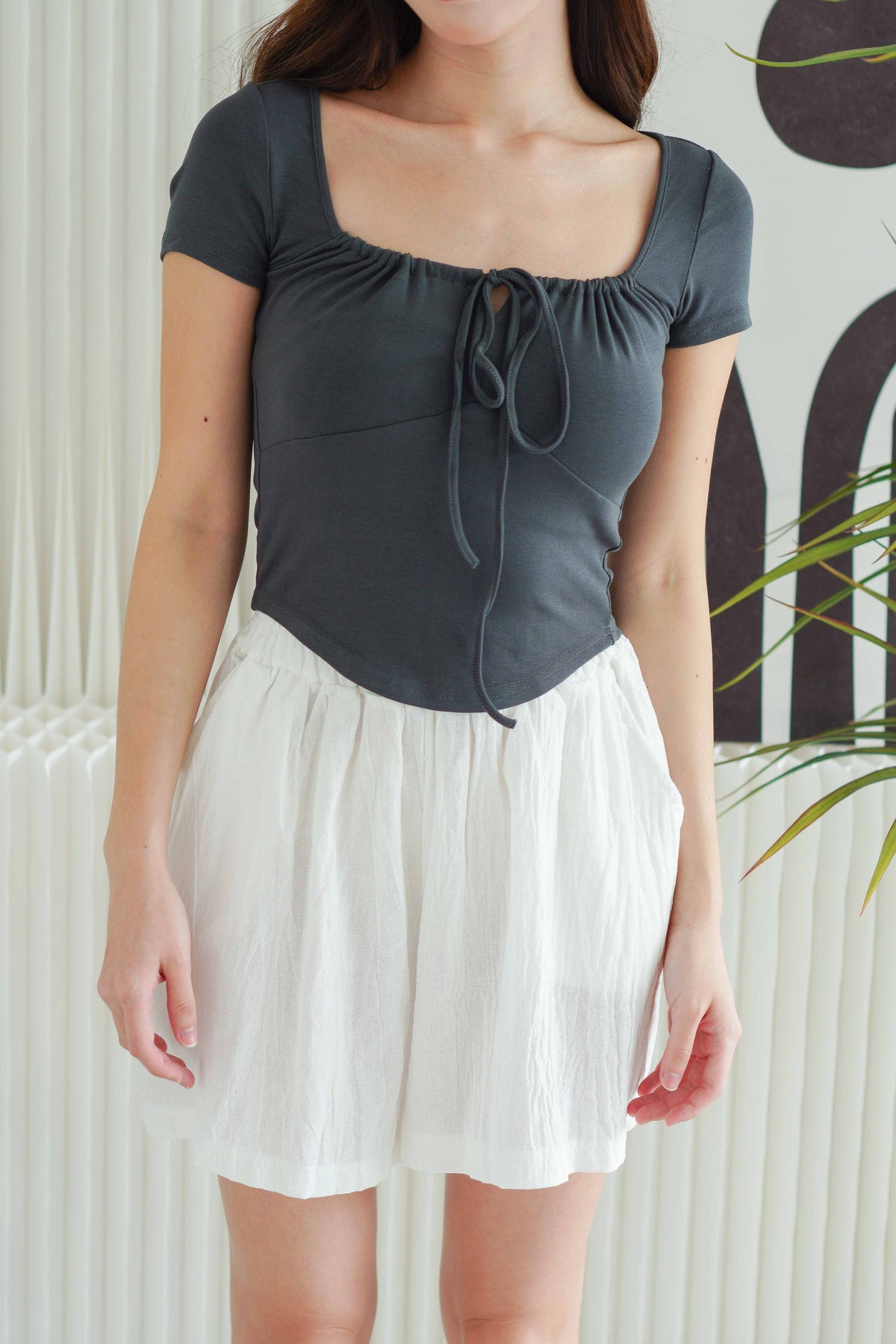 Lolana Linen Shorts in White