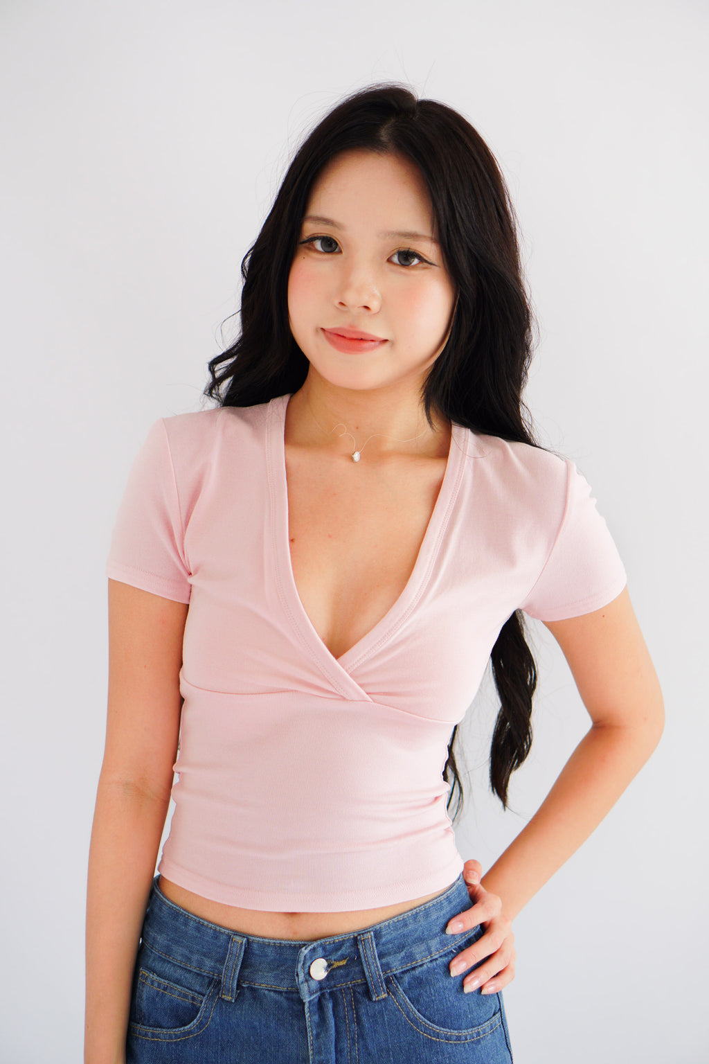 Lucy V Neck Short Sleeve Top in Pink