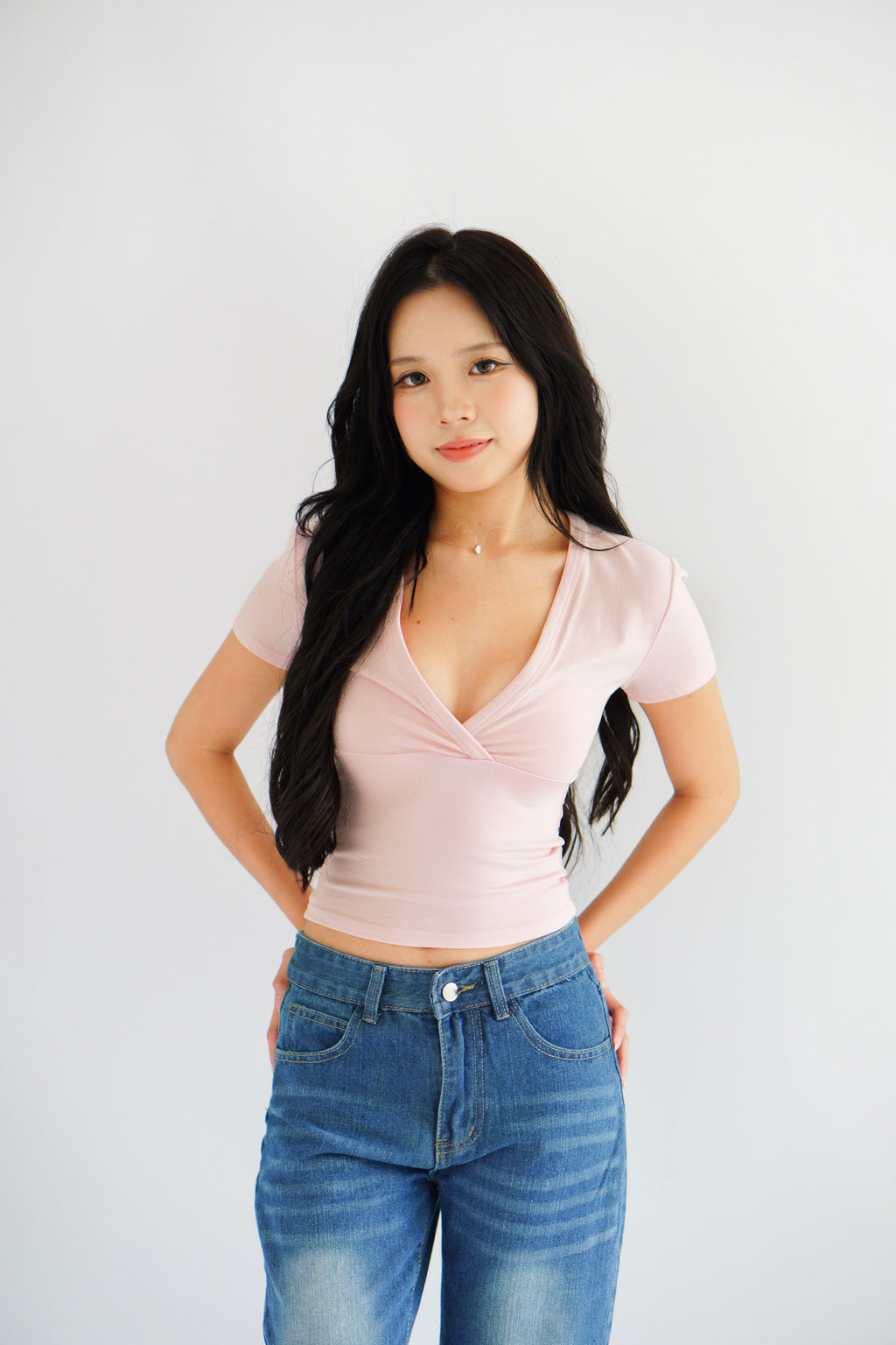 Lucy V Neck Short Sleeve Top in Pink
