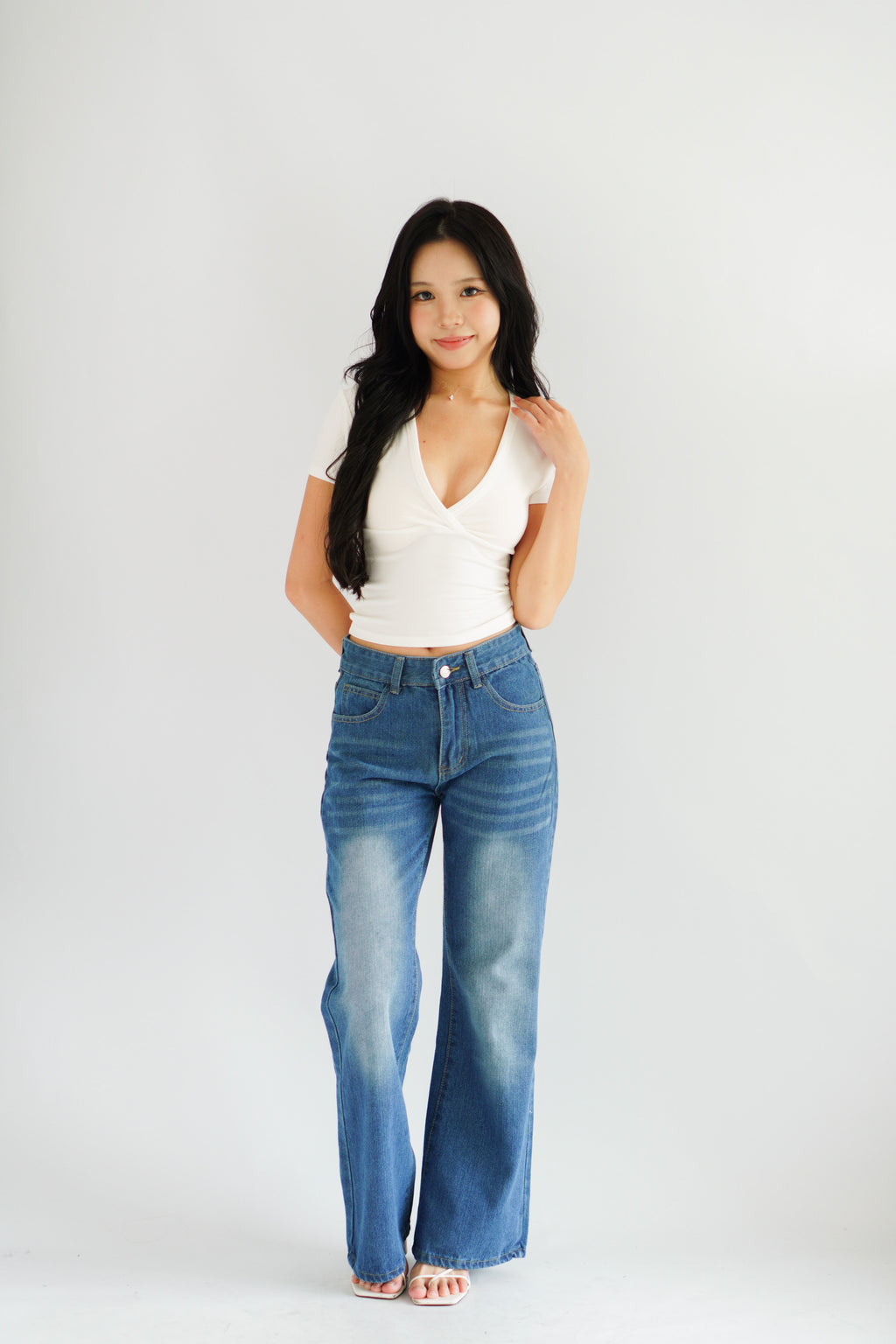Lucy V Neck Short Sleeve Top in White