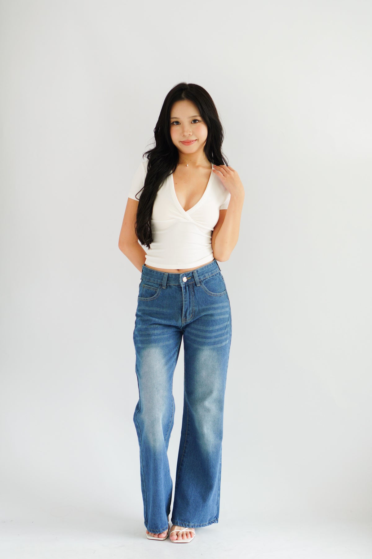 Lucy V Neck Short Sleeve Top in White