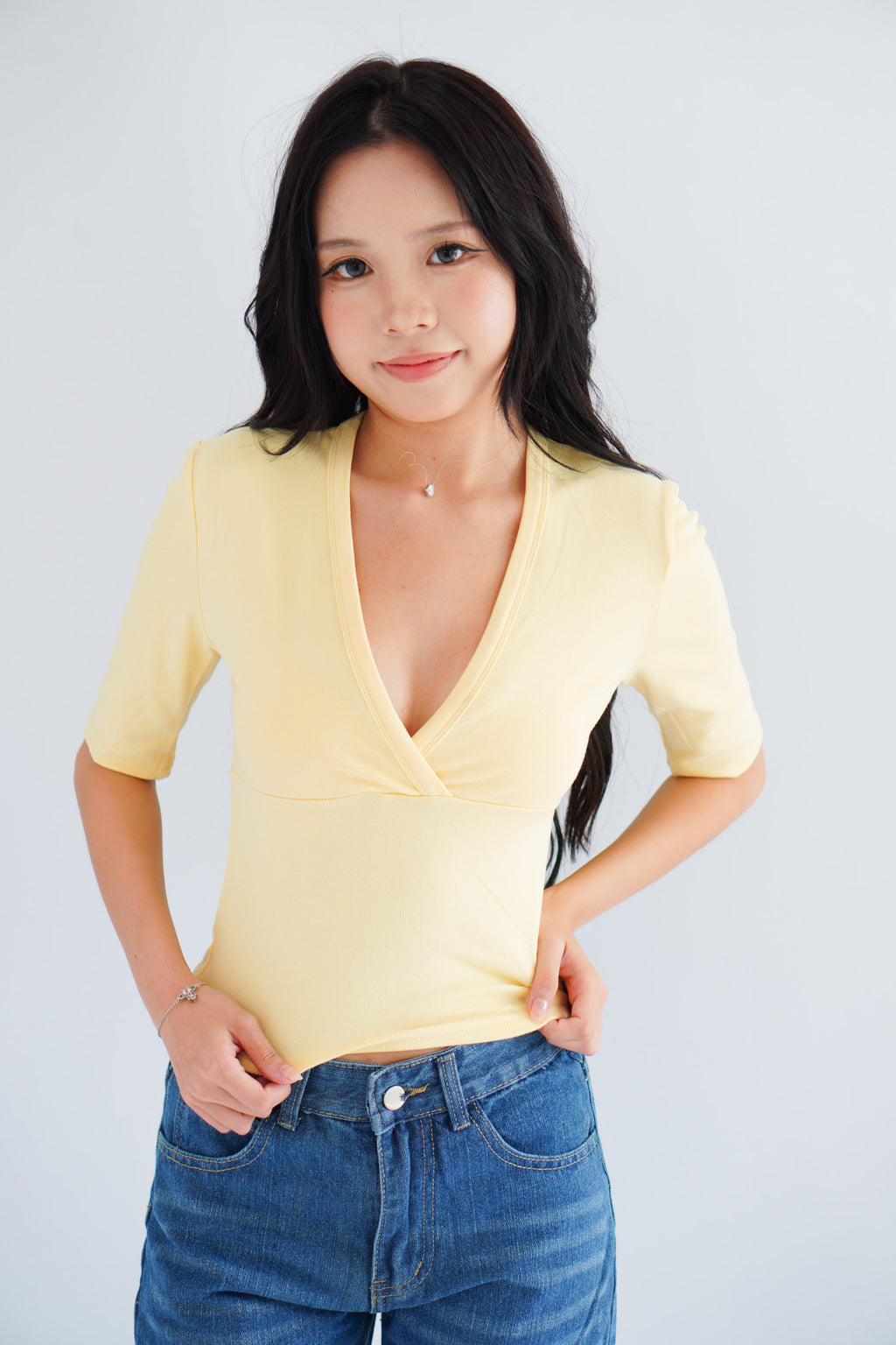 Jeanna V Neck Mid Sleeve Top in Yellow
