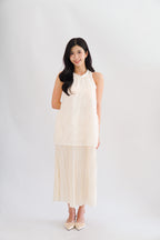 Sanslie Round Neck Maxi 2 Layer Pleated Maxi Dress in Cream