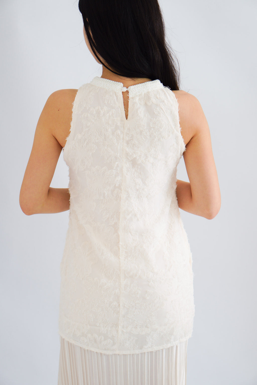 Sanslie Round Neck Maxi 2 Layer Pleated Maxi Dress in Cream