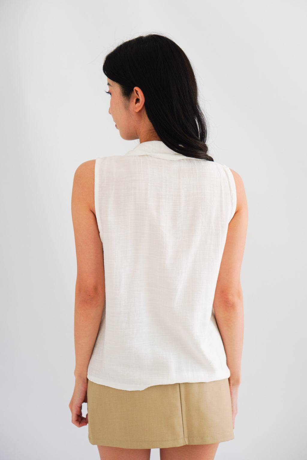 Clea Button Down Collar Sleeveless Top in White