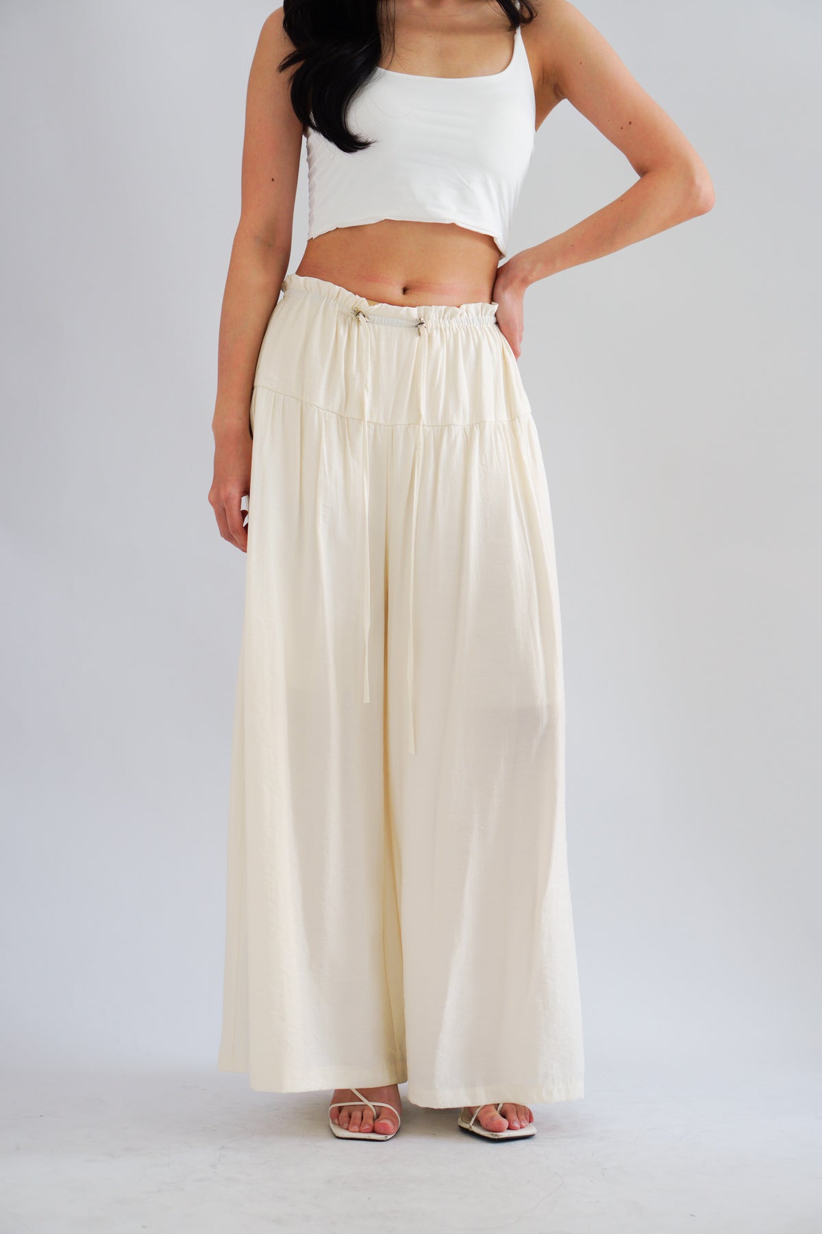 Soira Drawstring Wide Legged Pants in Cream