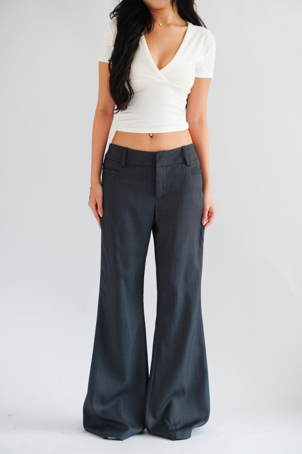 Viona Bell Bottom Low Rise Pants in Grey