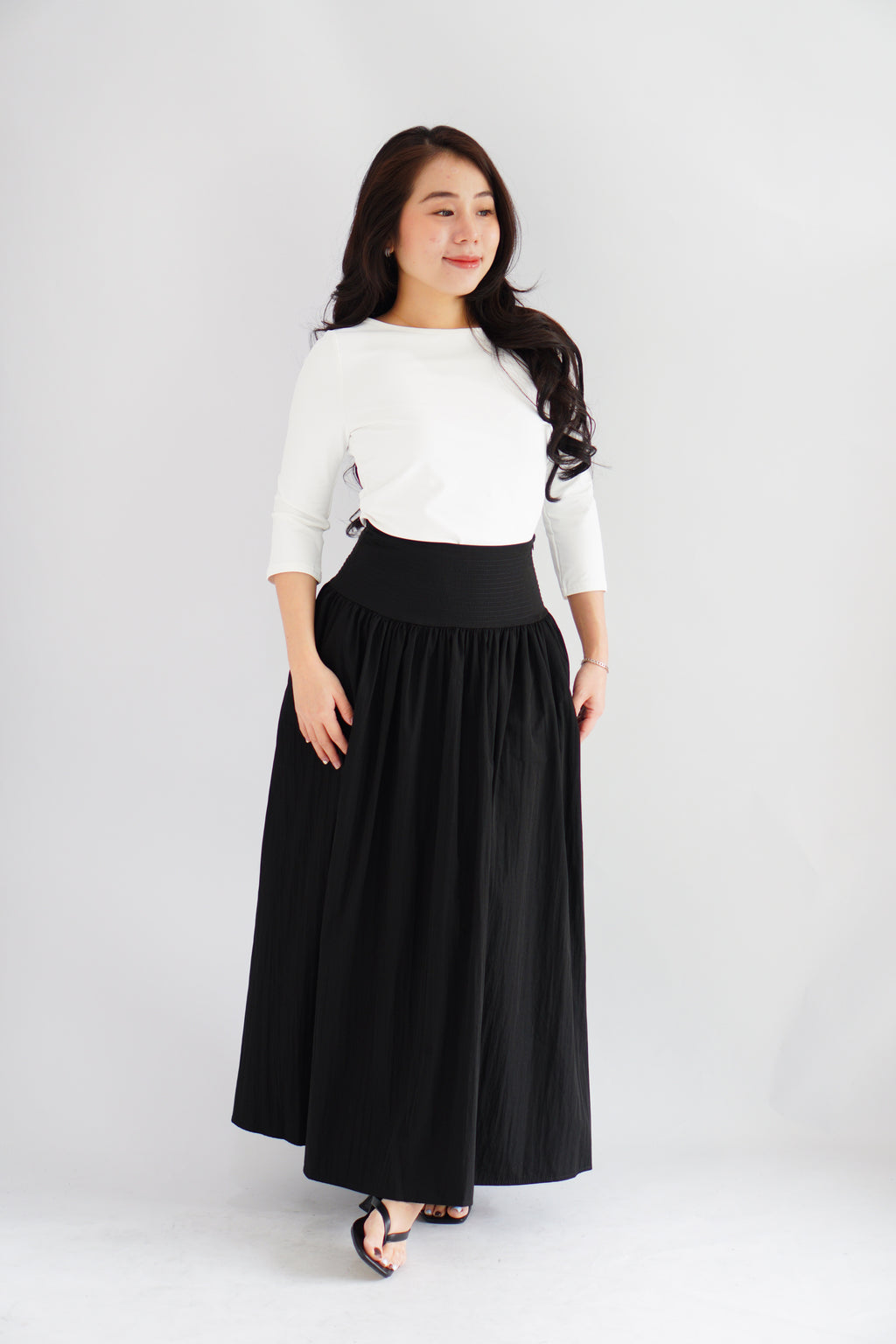 Quina Thick Waist Band Maxi Skirt in Black