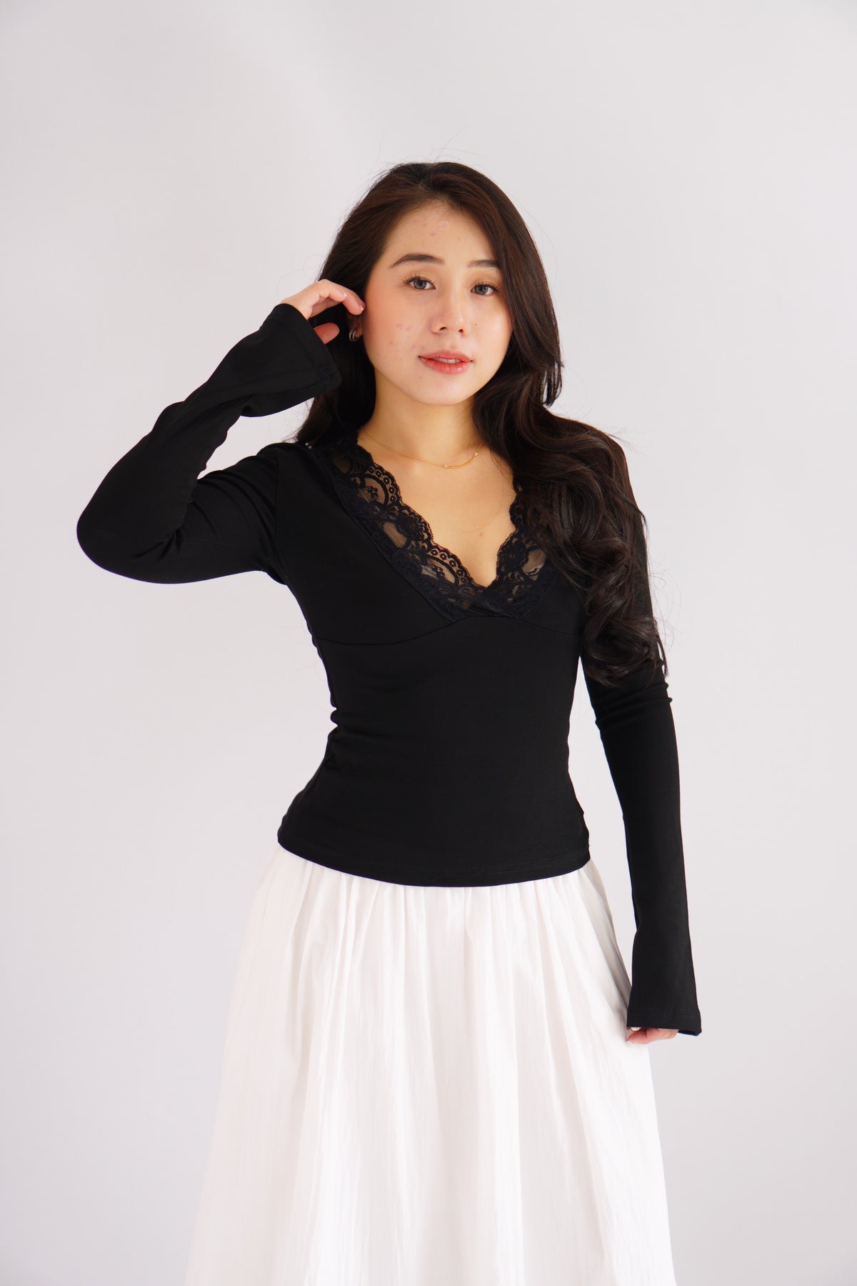 Carrie Lace V Neck Long Sleeve Top in Black