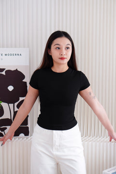 Jess Basic Round Neck Top in Black